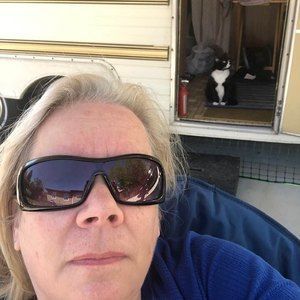 Meet your Posher, Renee